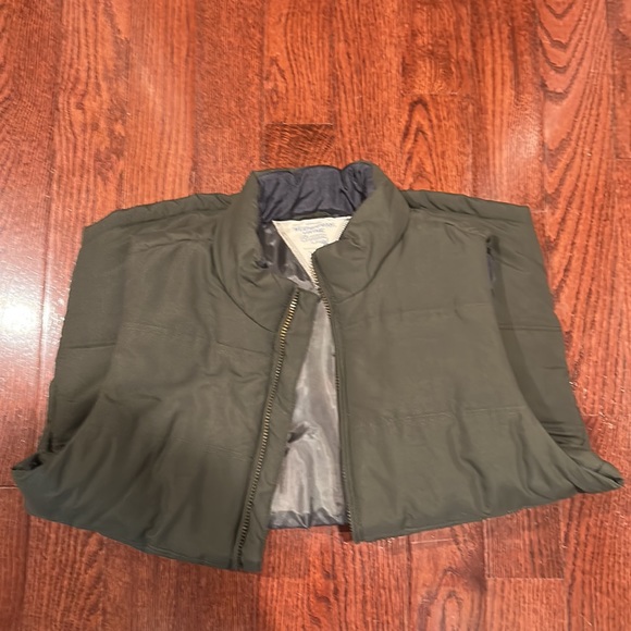 NWOT Green Vest - Picture 5 of 5